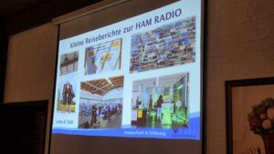 Folie auf Beamerleinwand mit Bildern der HAM RADIO 2026